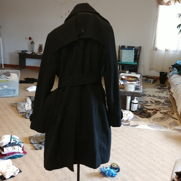 Kenneth Cole trench coat - Picture 3 of 5